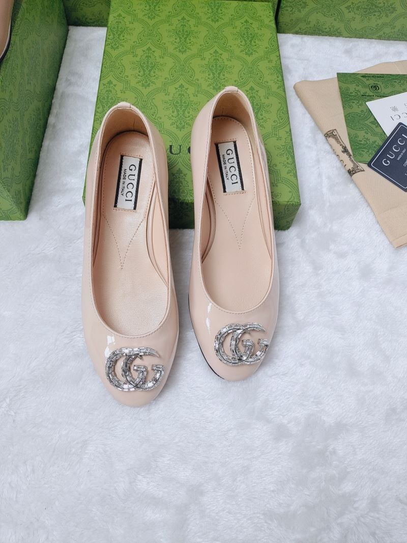 Gucci Flat Shoes